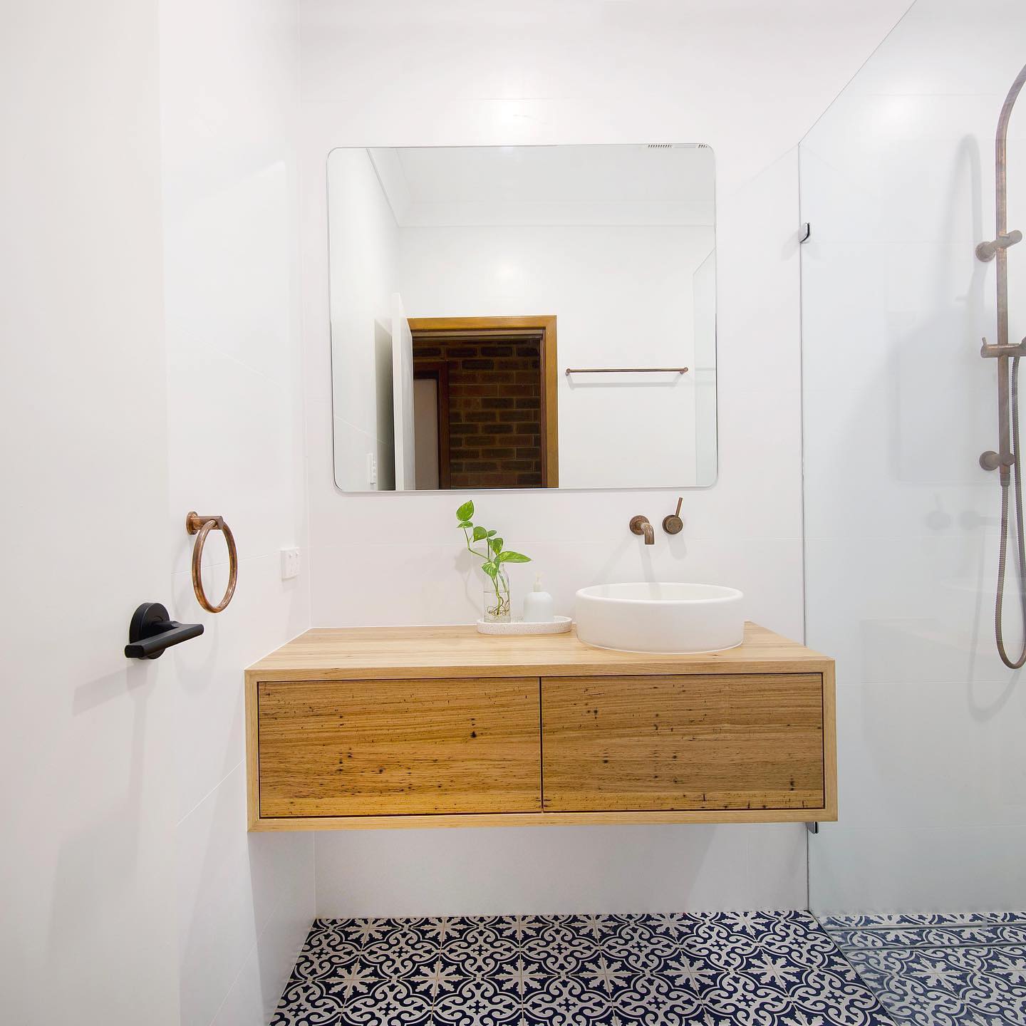 Small Bathroom Renovations Perth, Transform Tight Spaces